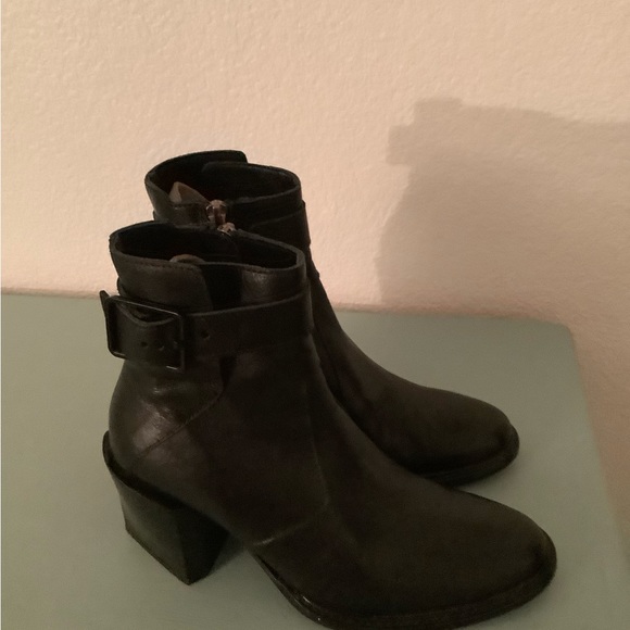 Helmut Lang Black Leather Ankle Size 37 1/2 Boots Made In Italy! - Picture 3 of 11